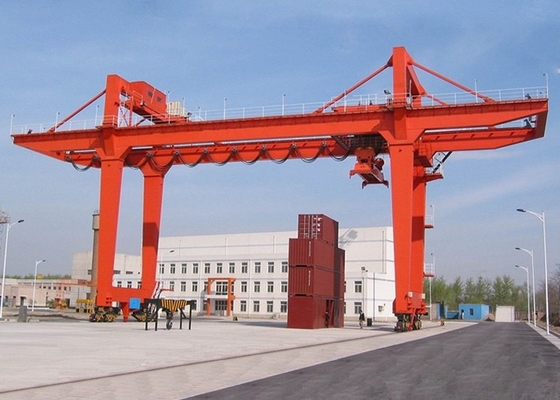 40T 50T السكك الحديدية التي شنت ميناء الحاويات رافعة جسرية كرين السكك الحديدية المسار 18-35m Span