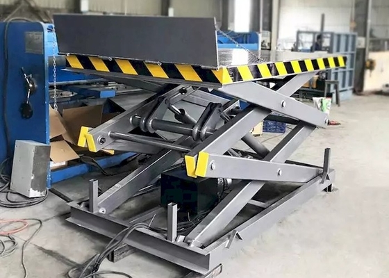 تحميل ثقيل AC380V منصة الرفع الهيدروليكية 2000 * 2000 مم تحميل حوض رفع مقص