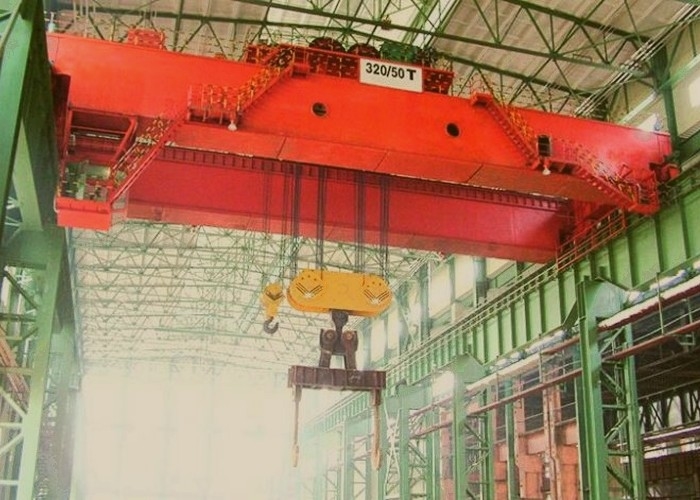 JB T7688 125 / 32-320 / 80 طن مطحنة الصلب كرين ورشة صهر المعادن رافعة رفع